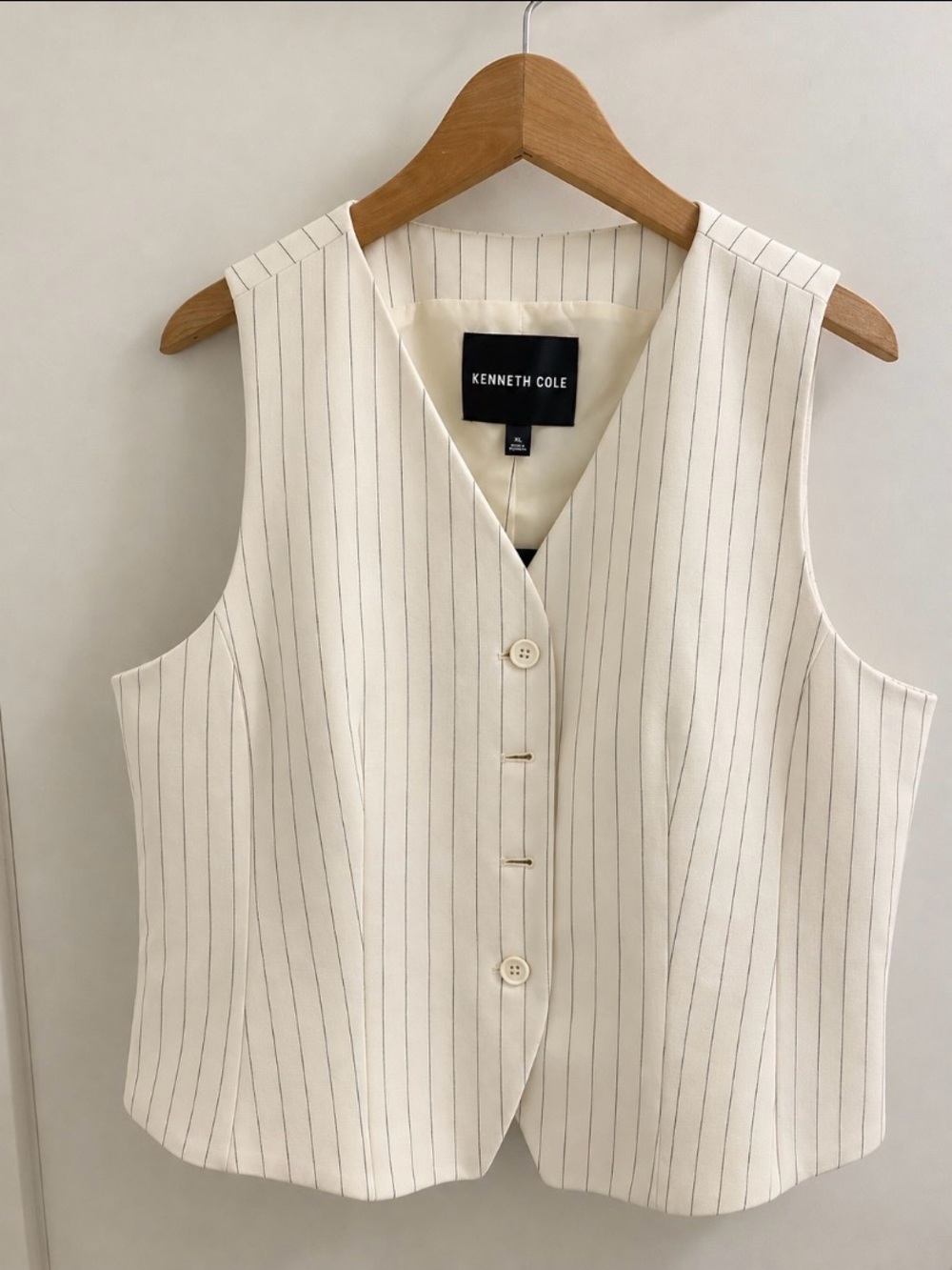 Kenneth Cole Bone/Black Vest XL | Workwear | Chic | Biz Casual | Contemporary
